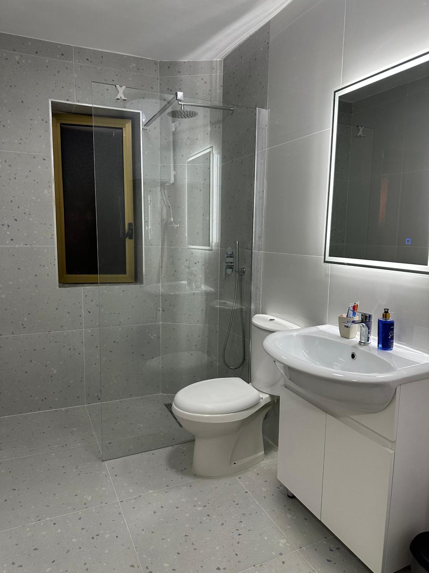 White Apartment, In The Center Of Tirana Exterior photo